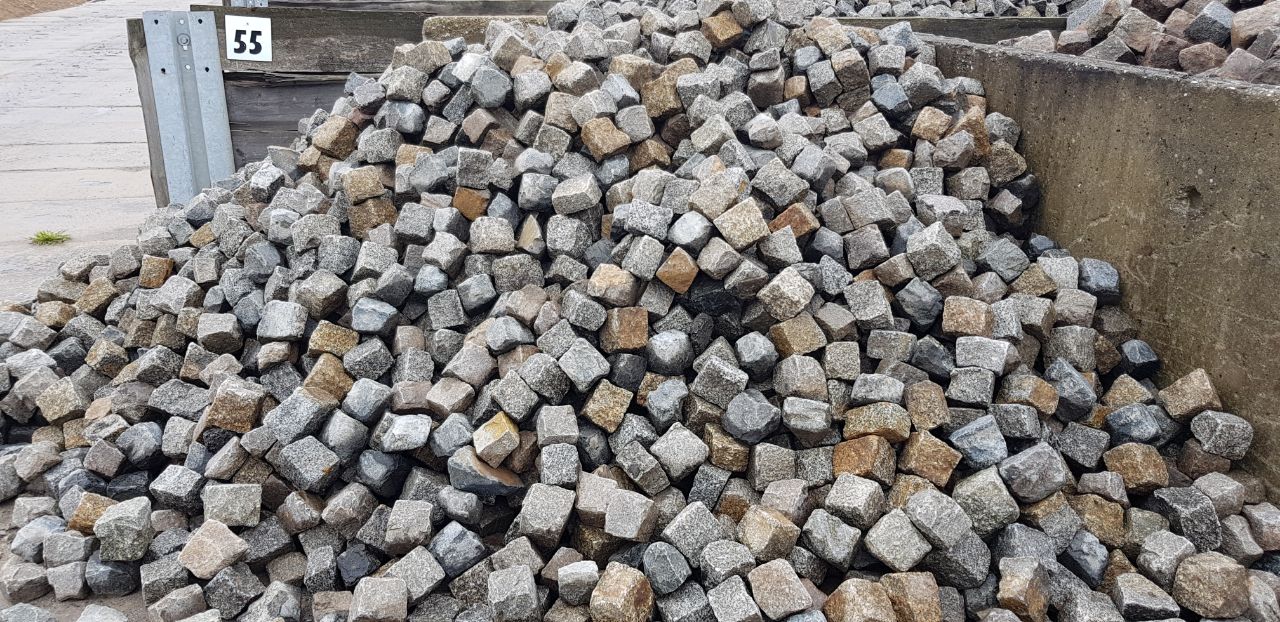 gebrauchtes granit kleinpflaster bunt gespalten box55