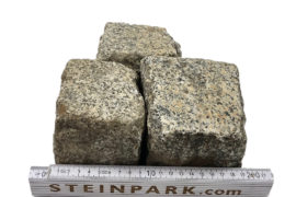 Kleinpflaster 8-11 cm gebraucht Granit reihenfähig überwiegend grau